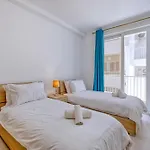 Spacious 3br In Qawra With Balconies & Coastal Vibe By 360 Estates *