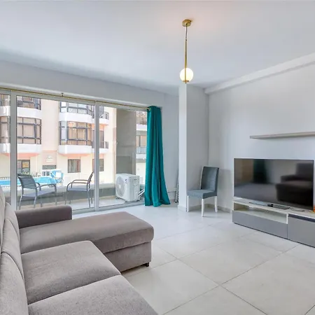 Spacious 3br In Qawra With Balconies & Coastal Vibe By 360 Estates *