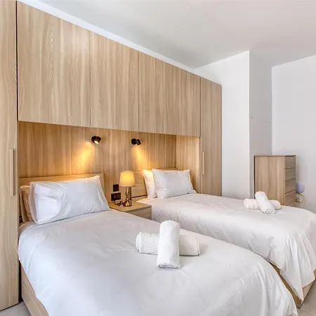 Spacious 3br In Qawra With Balconies & Coastal Vibe By 360 Estates 公寓 圣保罗湾城