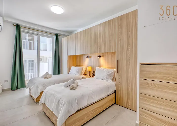 Spacious 3br In Qawra With Balconies & Coastal Vibe By 360 Estates