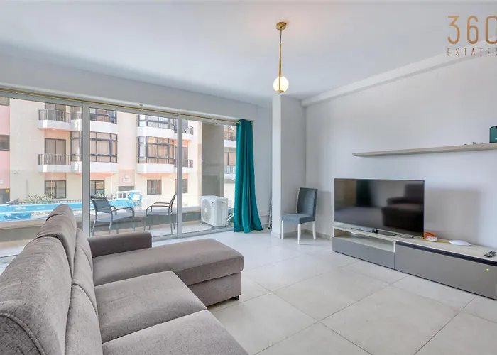 Spacious 3br In Qawra With Balconies & Coastal Vibe By 360 Estates *