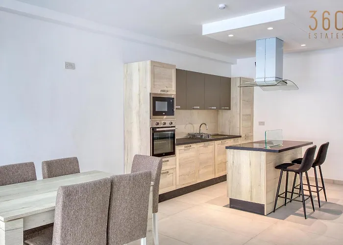 Spacious 3br In Qawra With Balconies & Coastal Vibe By 360 Estates Διαμέρισμα Σεντ Πόλς Μπέι