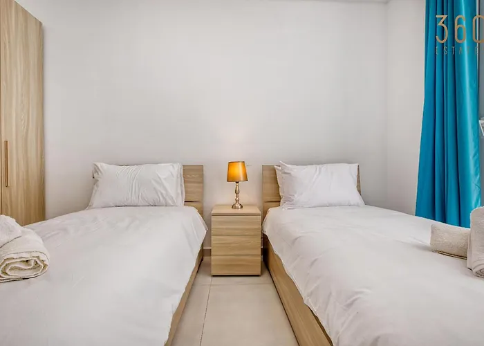 Spacious 3br In Qawra With Balconies & Coastal Vibe By 360 Estates *