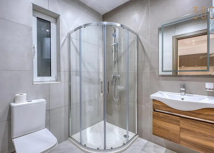 Spacious 3br In Qawra With Balconies & Coastal Vibe By 360 Estates Διαμέρισμα Σεντ Πόλς Μπέι