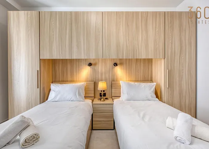 Διαμέρισμα Spacious 3br In Qawra With Balconies & Coastal Vibe By 360 Estates