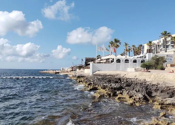 Spacious 3br In Qawra With Balconies & Coastal Vibe By 360 Estates * Σεντ Πόλς Μπέι